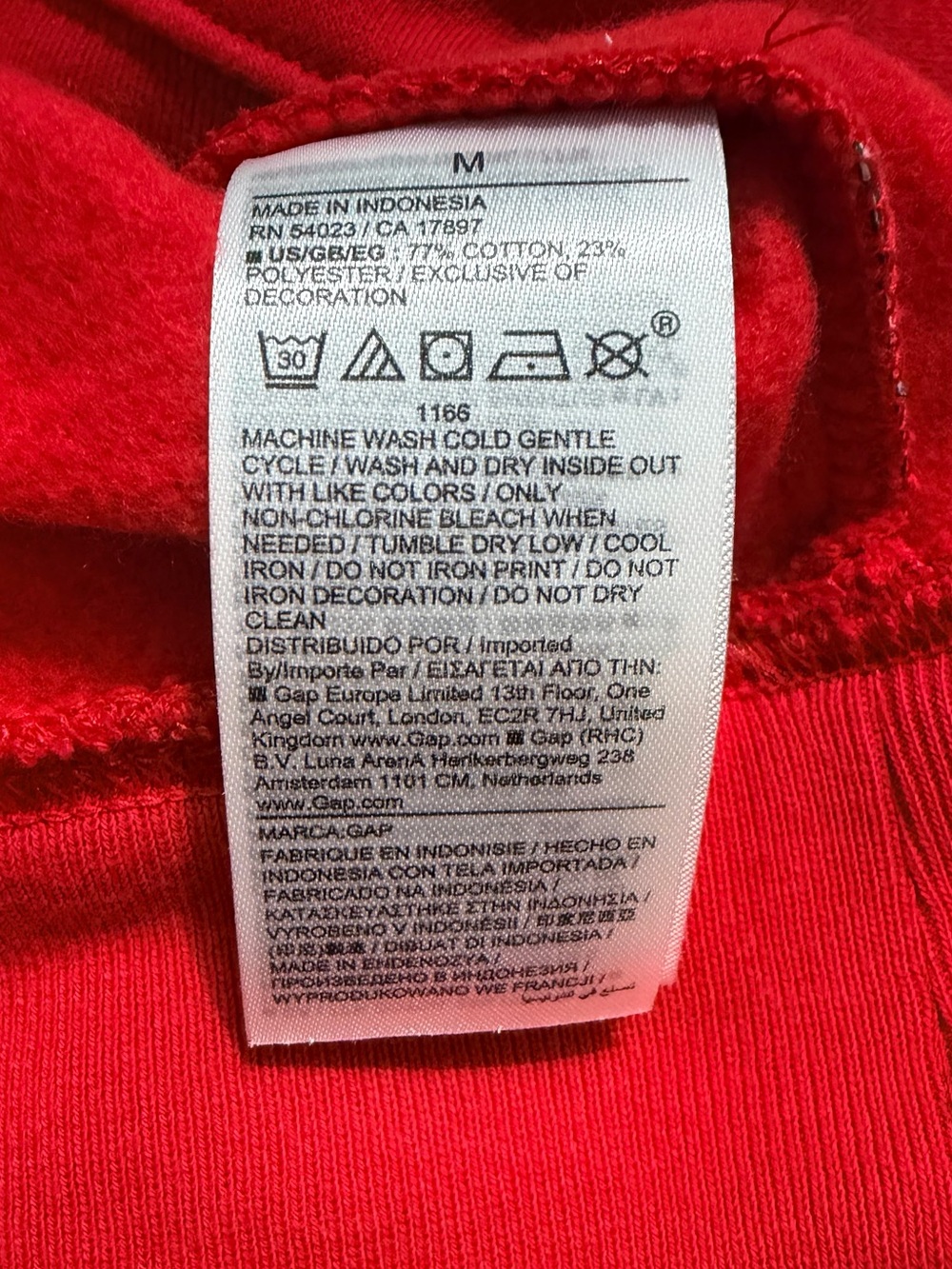 GAP Red Crewneck Sweatshirt with Minnie Mouse Graphic - Picture 7 of 7